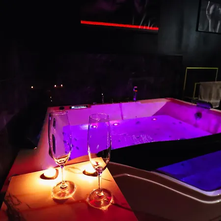 Secrets D'aix Jacuzzi & Vue Casino 公寓 *