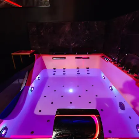 Secrets D'aix Jacuzzi & Vue Casino 公寓 *